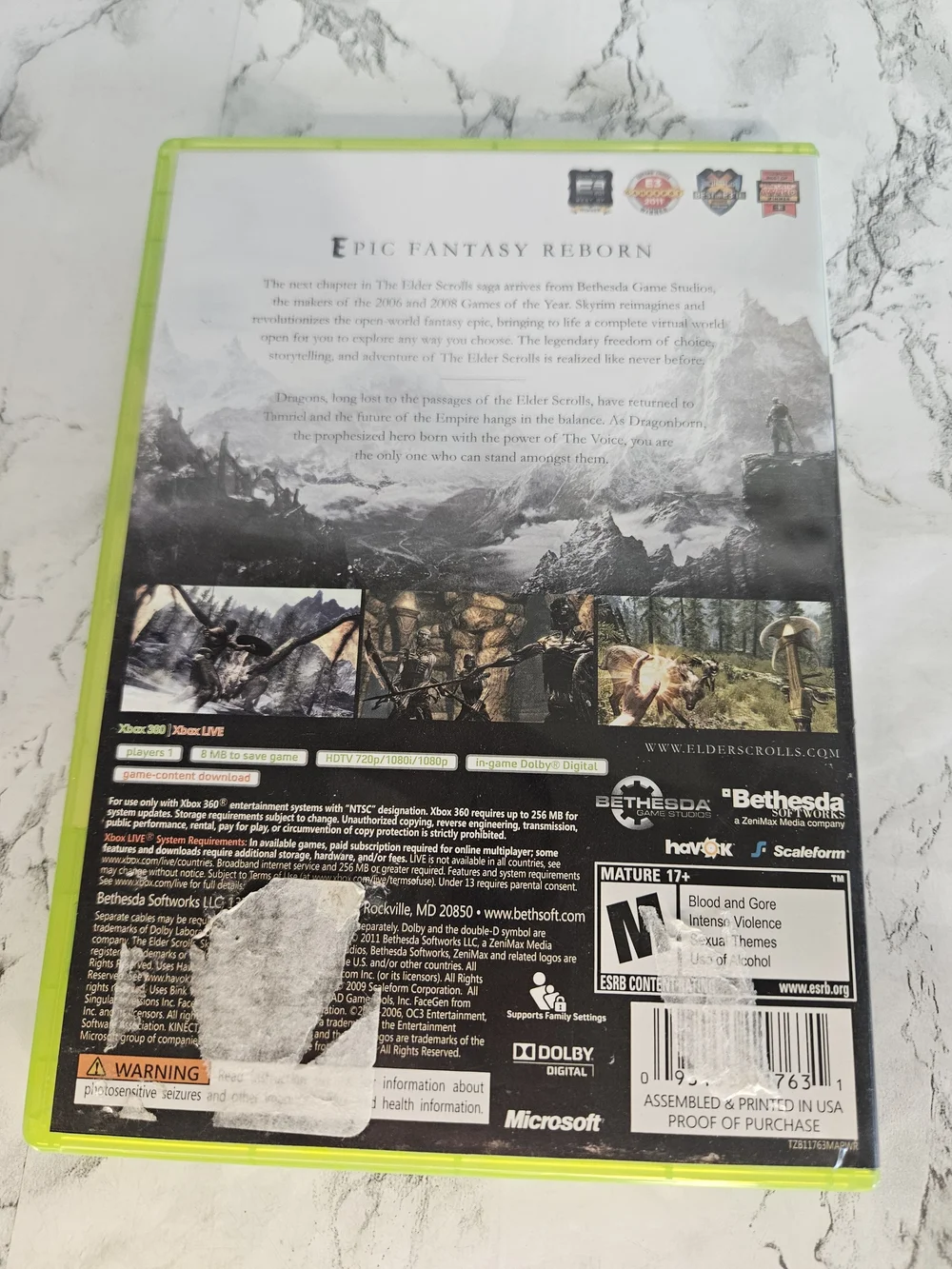 Skyrim Xbox 360  w/ Manual & Map